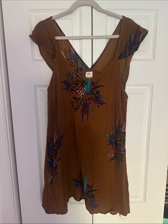O'Neill Tops - O’neil Women’s Floral V-Neck Dress